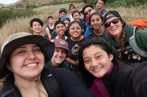 Teen Environmental Education Mentorship (TEEM) is NatureBridge’s volunteer environmental education internship and leadership program for San Francisco and Marin high school students that allows participating teens to gain firsthand knowledge about the field of environmental education through field trips, one-on-one mentorships with professional educators, and by leading interactive activities with elementary school students.